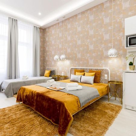 Unique & Lovely Place With Ac Budapest Exteriör bild